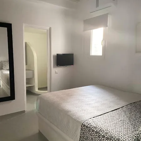 别墅 Mykonian Luxury Azure W Sea View And Pool 圣斯特凡诺斯